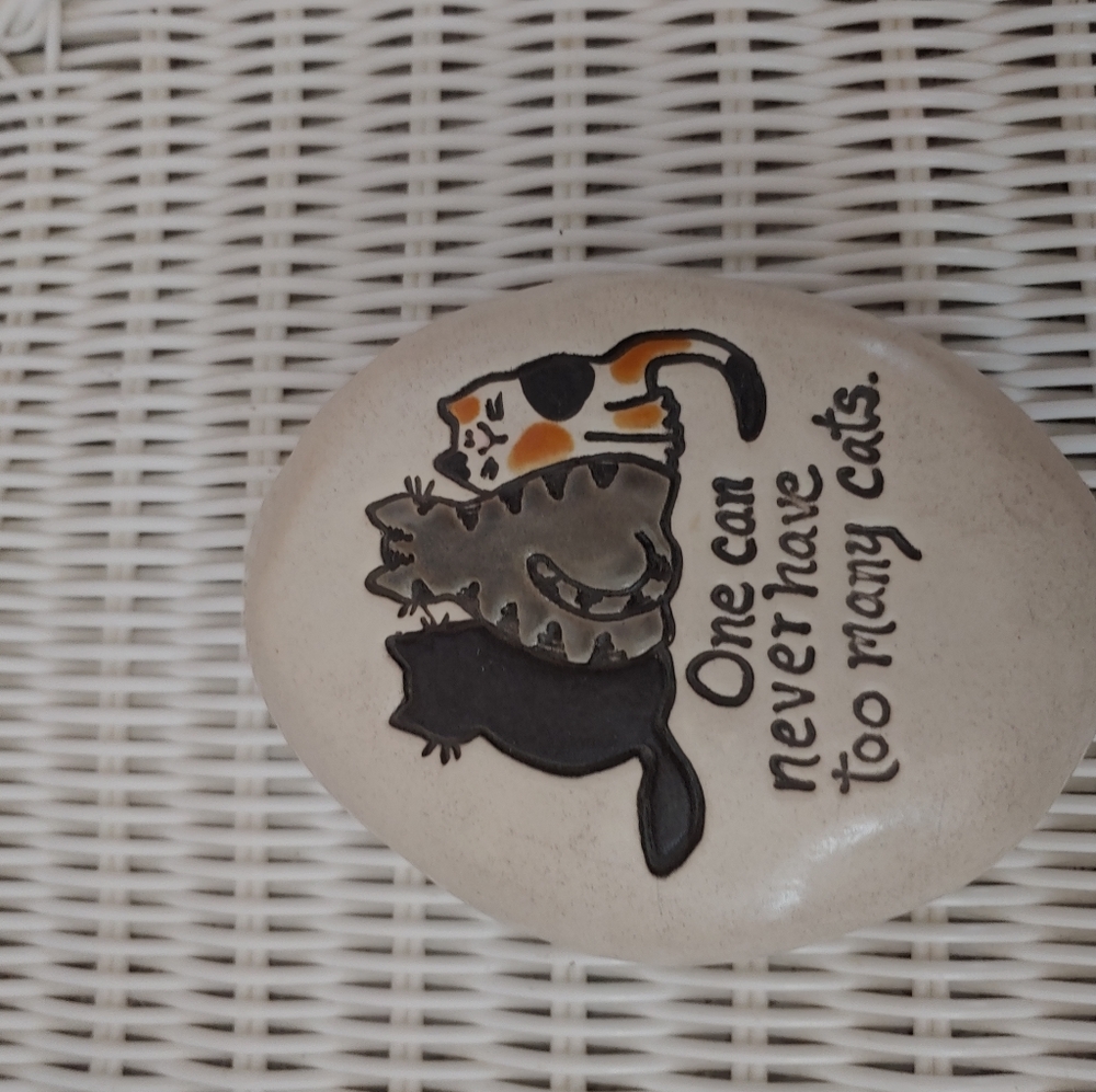August Ceramics Cat Decorative piece